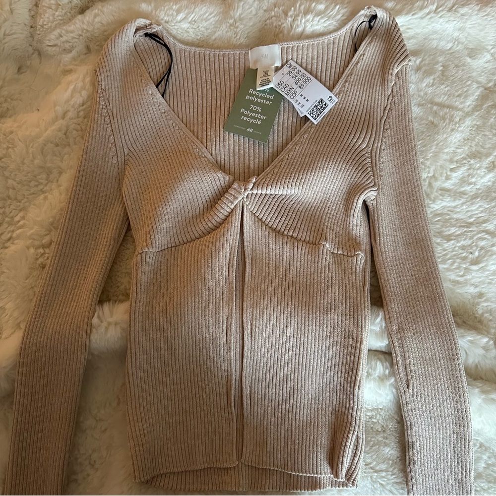 H&M Beige Split Front Ribbed Top - Picture 2 of 2